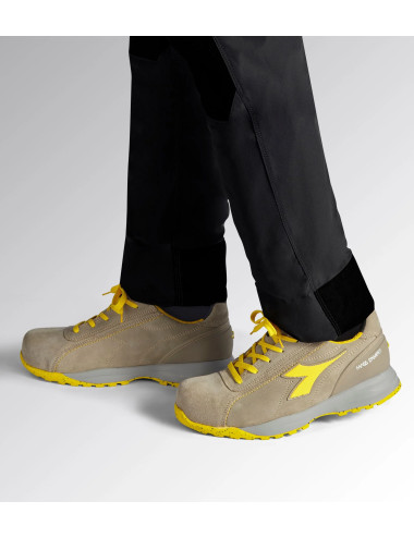 SCARPE ANTINFORTUNISTICHE DIADORA UTILITY GLOVE MDS LOW S1PS FO HRO SR COLORE GRIGIO ROCCIA LUNARE