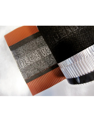 DELTA®-PRO ROLL – Sottocolmo ventilato per tetti inclinati UNI 9460